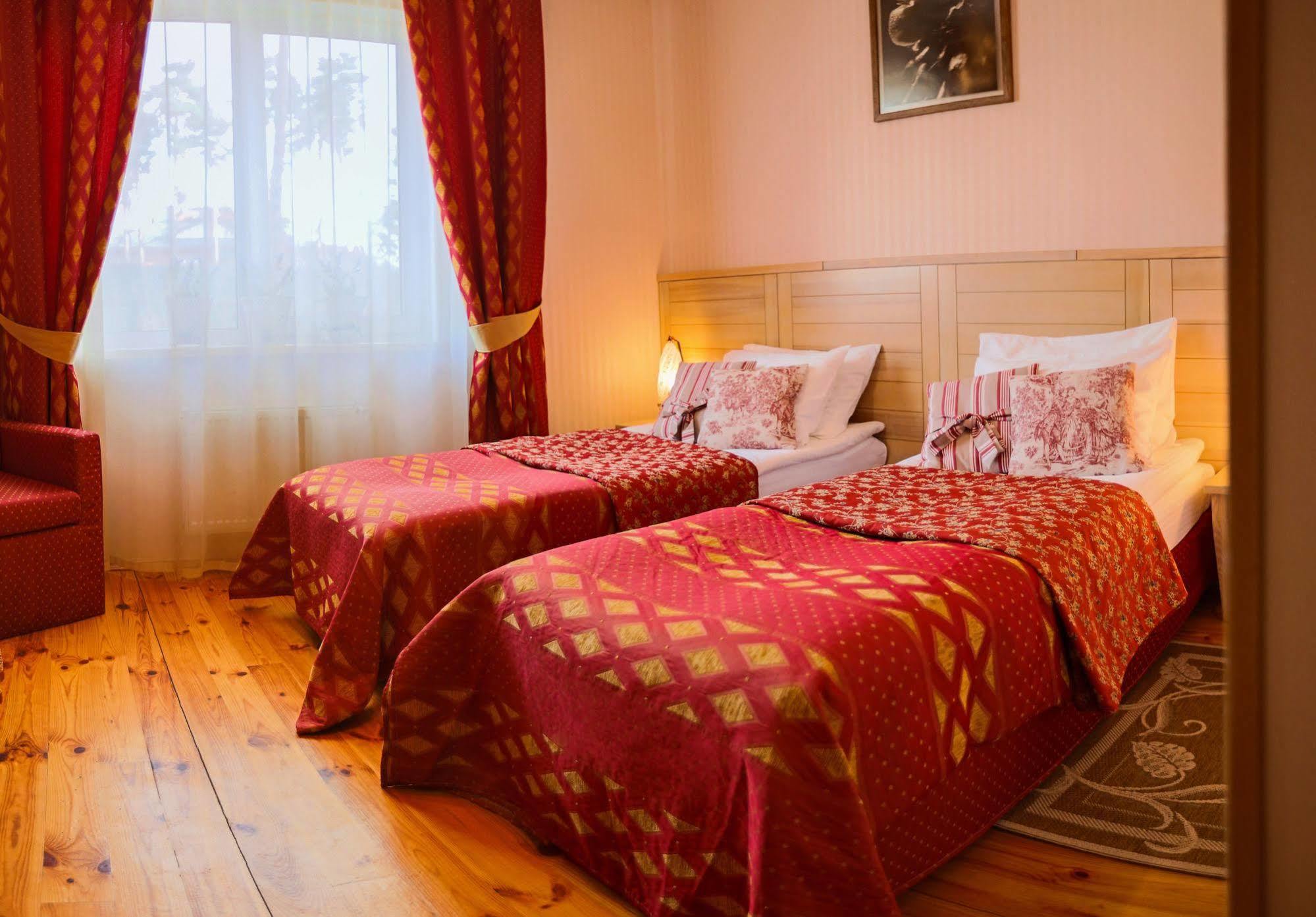 Seasons Spa Boutique Hotel Kozyn Exterior photo