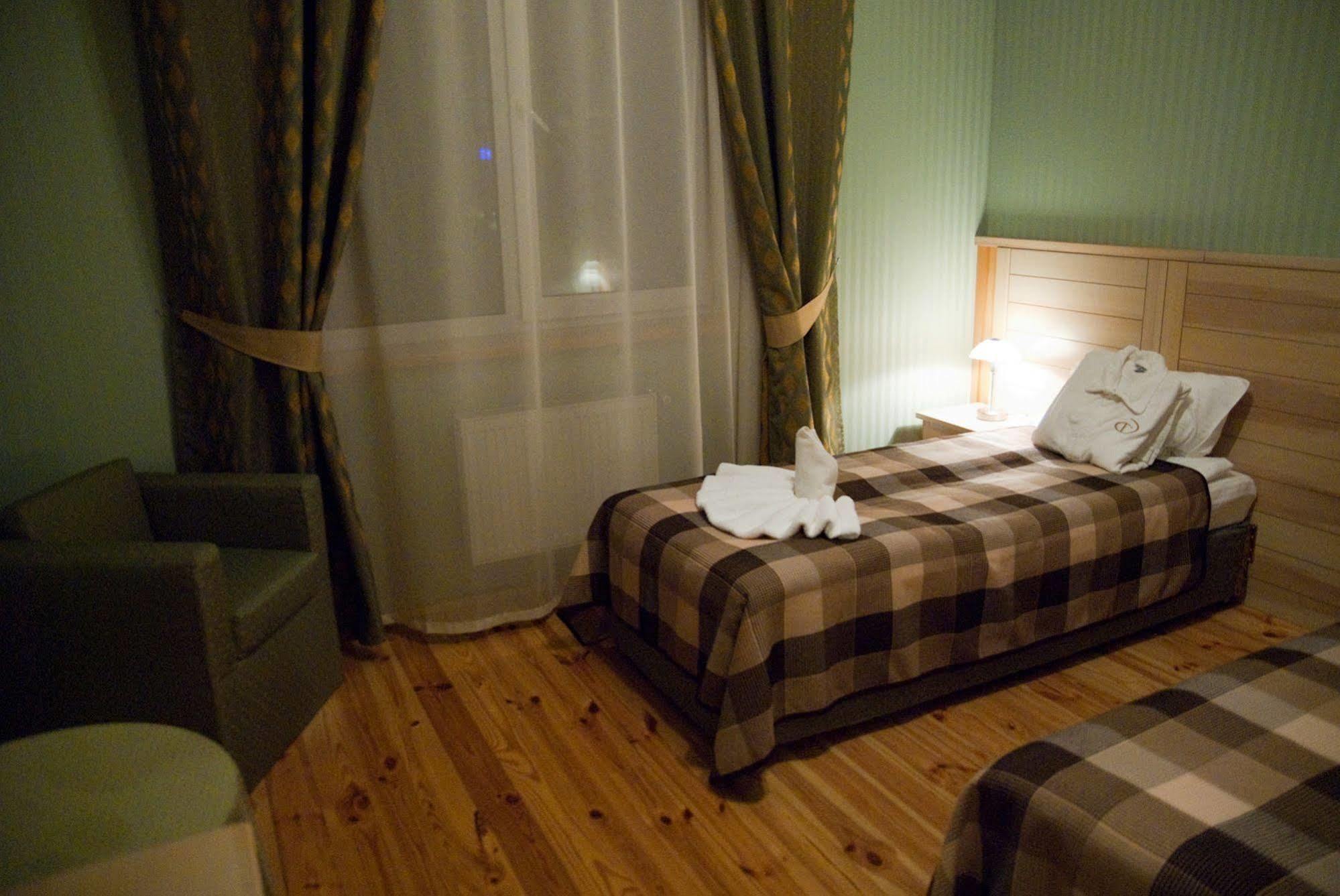 Seasons Spa Boutique Hotel Kozyn Exterior photo