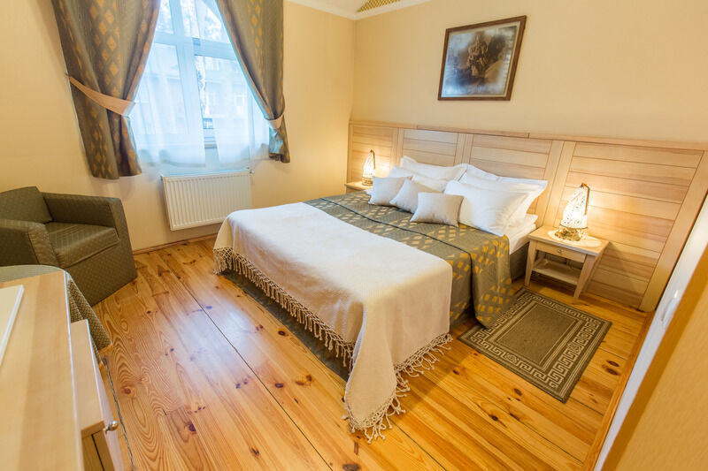 Seasons Spa Boutique Hotel Kozyn Exterior photo