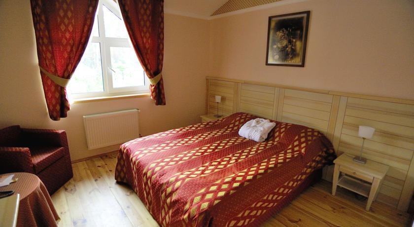 Seasons Spa Boutique Hotel Kozyn Exterior photo